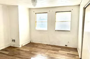 2557 S Shields St, Philadelphia, PA 19142 - Photo 6