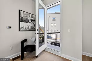 2719 Lorraine Ct, Philadelphia, PA 19131 - Photo 16