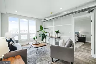 526 Brown St, Philadelphia, PA 19123 - Photo 8