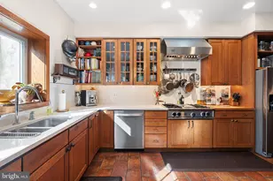 1624 Brown St, Philadelphia, PA 19130 - Photo 14