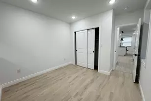 2038 McKean St, Philadelphia, PA 19145 - Photo 10