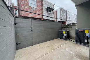 2038 McKean St, Philadelphia, PA 19145 - Photo 18