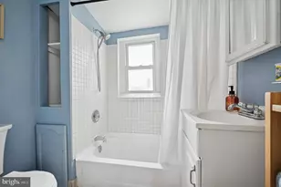 2625 Coral St, Philadelphia, PA 19125 - Photo 18