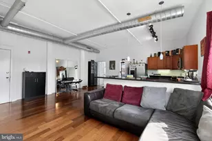 926 N 3rd St, Philadelphia, PA 19123 - Photo 4