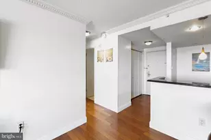 2001 Hamilton St, Philadelphia, PA 19130 - Photo 10