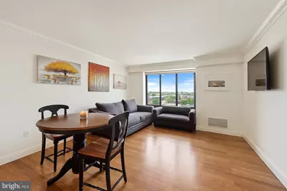 2001 Hamilton Street #1523, Philadelphia, PA 19130 - Photo 4