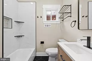 40 W Sharpnack St, Philadelphia, PA 19119 - Photo 26