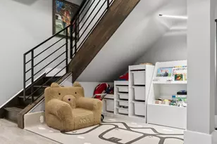 819 N Orkney St, Philadelphia, PA 19123 - Photo 52