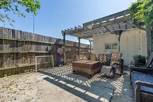 1025 E Columbia Ave, Philadelphia, PA 19125 - Photo 24