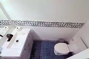 1016 Spruce St, Philadelphia, PA 19107 - Photo 14