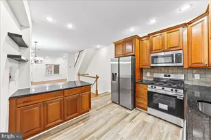 3987 Terrace St, Philadelphia, PA 19128 - Photo 12