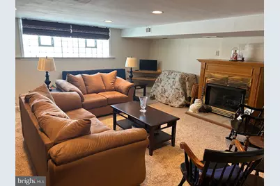 8572 Benton Avenue, Philadelphia, PA 19152 - Photo 32