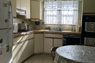 8572 Benton Ave, Philadelphia, PA 19152 - Photo 18