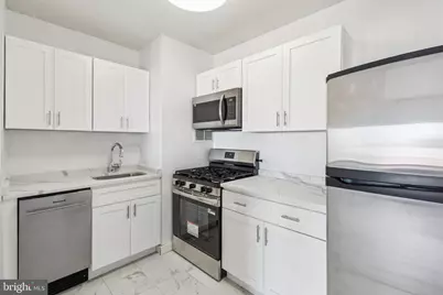 200 Locust Street #9CN, Philadelphia, PA 19106 - Photo 4