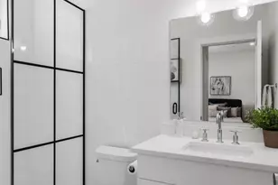 1910 Brown St, Philadelphia, PA 19130 - Photo 12