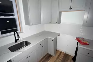 614 Emily St, Philadelphia, PA 19148 - Photo 4