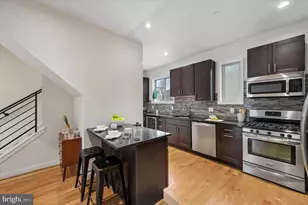 2555 Carpenter St, Philadelphia, PA 19146 - Photo 10