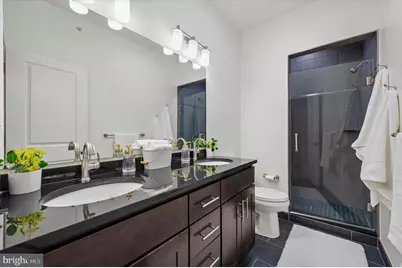 2555 Carpenter Street #E, Philadelphia, PA 19146 - Photo 16