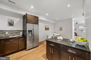 2555 Carpenter St, Philadelphia, PA 19146 - Photo 10