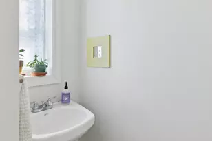 122 E Washington Ln, Philadelphia, PA 19144 - Photo 16