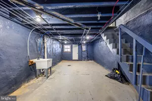 2403 S Edgewood St, Philadelphia, PA 19142 - Photo 30