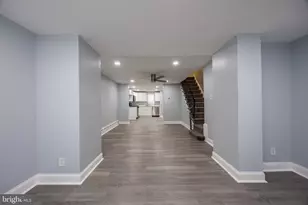 2403 S Edgewood St, Philadelphia, PA 19142 - Photo 4