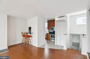 1703 Wallace St, Philadelphia, PA 19130 - Photo 4