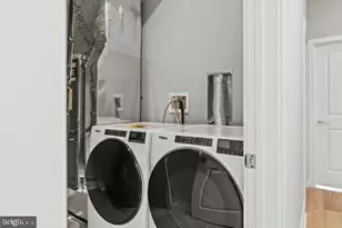 2114 N 8th St, Philadelphia, PA 19122 - Photo 24