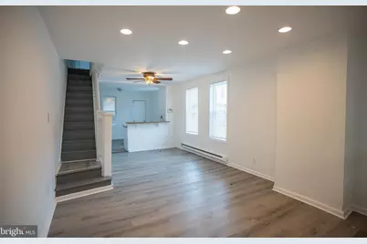 2000 S Avondale Street, Philadelphia, PA 19142 - Photo 4