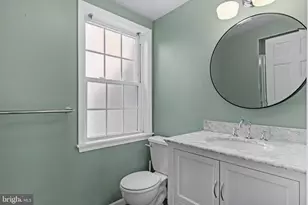 828 S 5th St, Philadelphia, PA 19147 - Photo 24