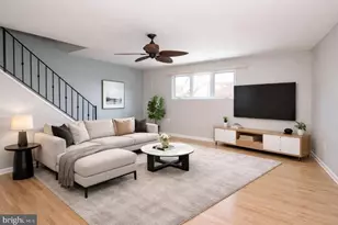 1018 Hoffnagle Pl, Philadelphia, PA 19111 - Photo 6