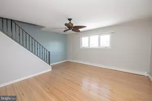 1018 Hoffnagle Pl, Philadelphia, PA 19111 - Photo 8