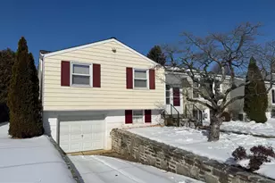 11616 Barlow St, Philadelphia, PA 19116 - Photo 2