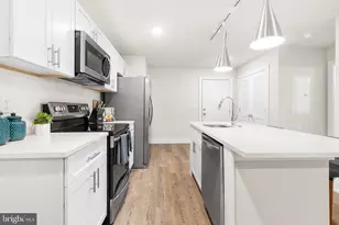 214 Vine St, Philadelphia, PA 19106 - Photo 8