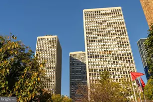 220 Locust St, Philadelphia, PA 19106 - Photo 40