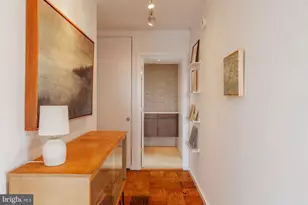 220 Locust St, Philadelphia, PA 19106 - Photo 20