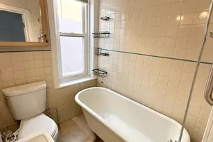 2525 S Mole St, Philadelphia, PA 19145 - Photo 4