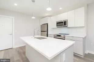 3449 Scotts Ln, Philadelphia, PA 19129 - Photo 2