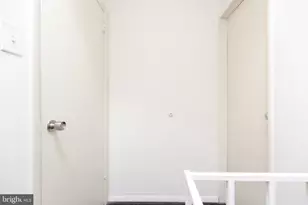 2311 Spruce St, Philadelphia, PA 19103 - Photo 18