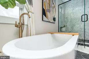 805 N Lecount St, Philadelphia, PA 19130 - Photo 34