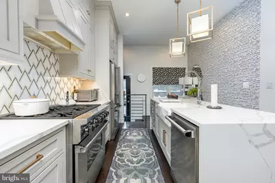 805 N Lecount Street, Philadelphia, PA 19130 - Photo 12