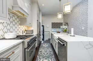 805 N Lecount St, Philadelphia, PA 19130 - Photo 12