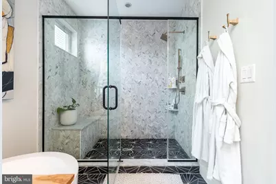 805 N Lecount Street, Philadelphia, PA 19130 - Photo 36