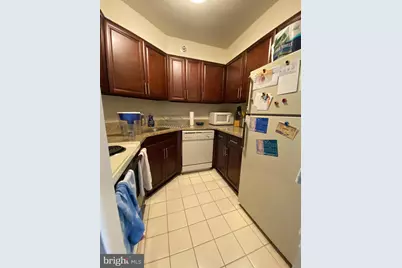 2020 Walnut Street #10A, Philadelphia, PA 19103 - Photo 2