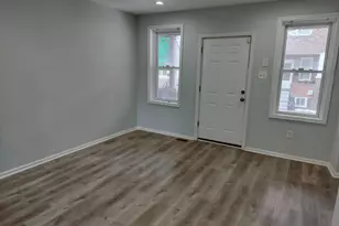 2143 S Beechwood St, Philadelphia, PA 19145 - Photo 2