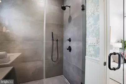 1230 Leopard St, Philadelphia, PA 19125 - Photo 30