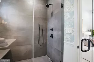 1230 Leopard St, Philadelphia, PA 19125 - Photo 30