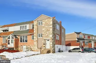 10844 Modena Terrace, Philadelphia, PA 19154 - Photo 2