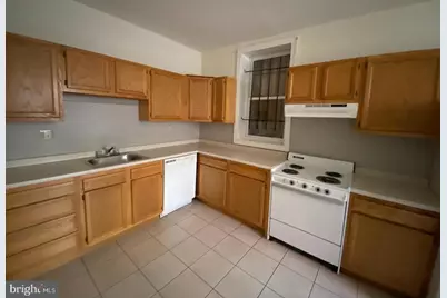 1617 W Oxford Street, Philadelphia, PA 19121 - Photo 4