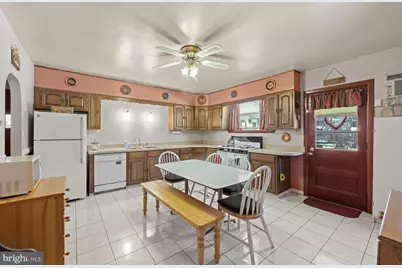 370 Paoli Ave, Philadelphia, PA 19128 - Photo 6